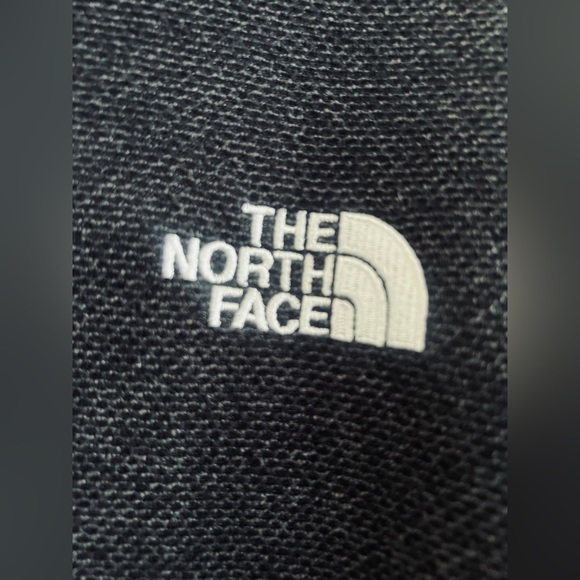 The North Face Men's black Zip-Up Sweater - Picture 3 of 4